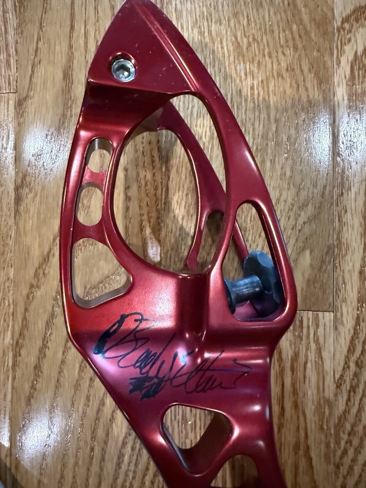 25” Hoyt Formula X Riser signed by Brady Ellison