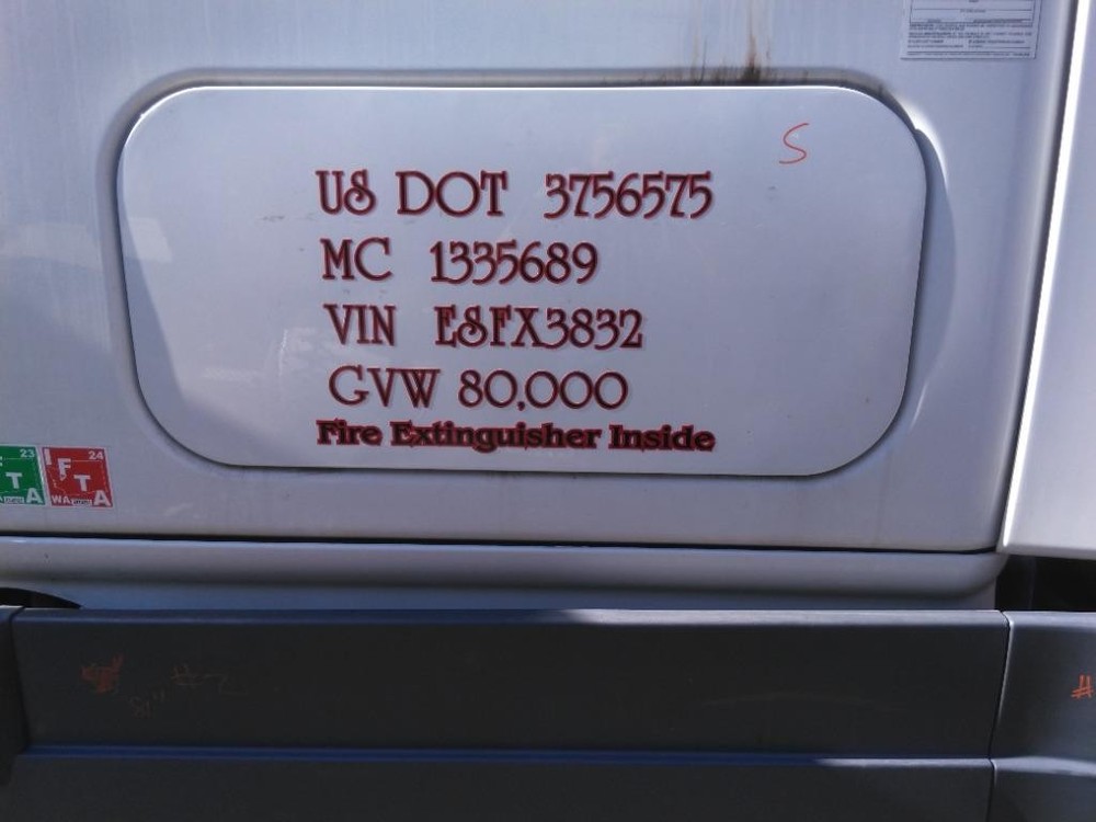 Replaces 2014 FREIGHTLINER CASCADIA EVOLUTION COMPARTMENT DOOR ,  OR