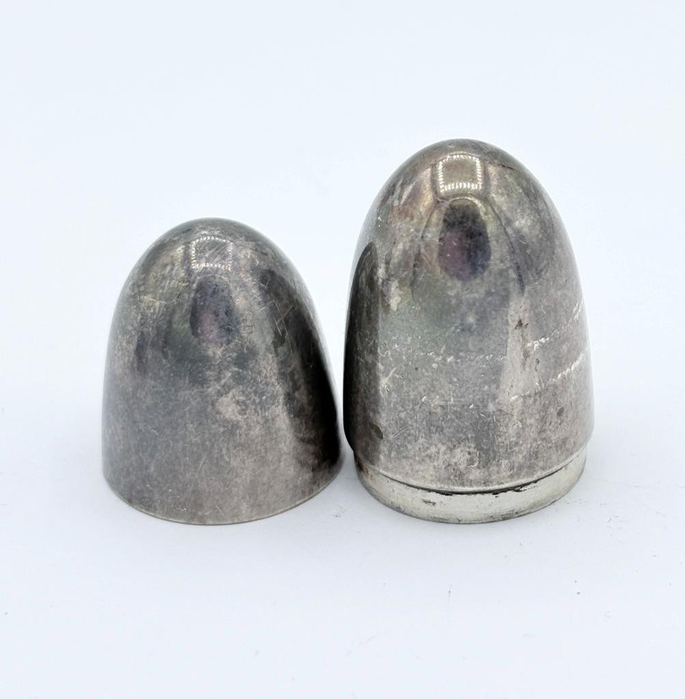Stanley Co Antique Sterling Silver Egg Thimble Holder/Case w/ Thread & Thimble