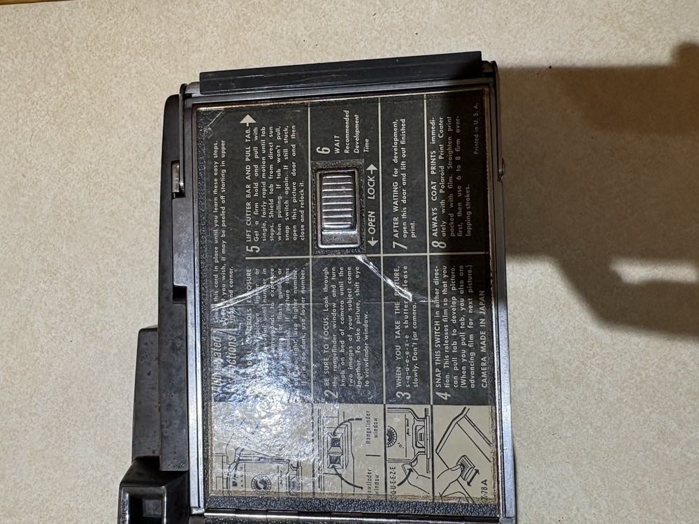 VINTAGE POLAROID LAND CAMERA MODEL 160- UNTESTED