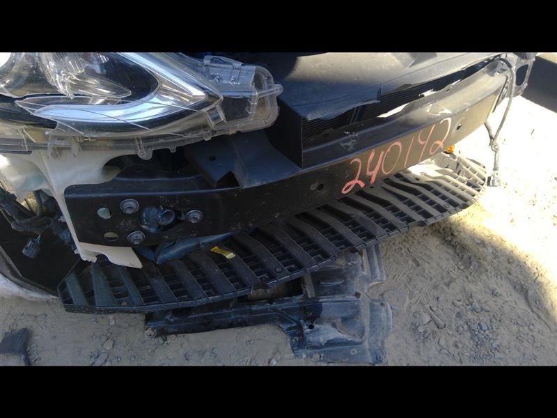 19 TOYOTA PRIUS C PRE CRASH SENSOR 88181-52110