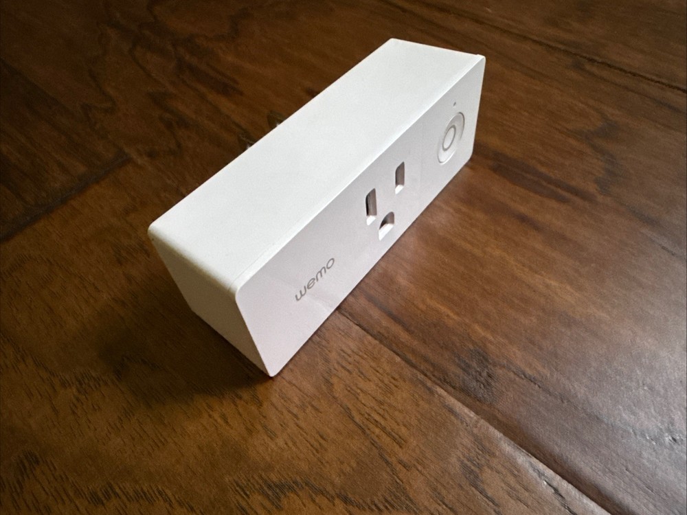 WeMo WiFi Enabled Mini Smart Plug - White (F7C063)