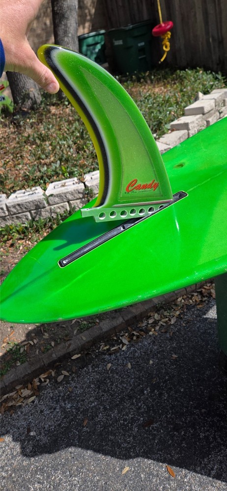 surfboard fin