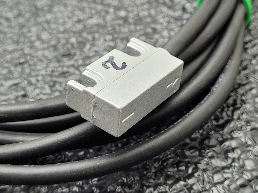 LIKA SMI5-R-L-1-3 Magnetic Linear Encoder DSub 9 Connector Working Pull w/ Tape