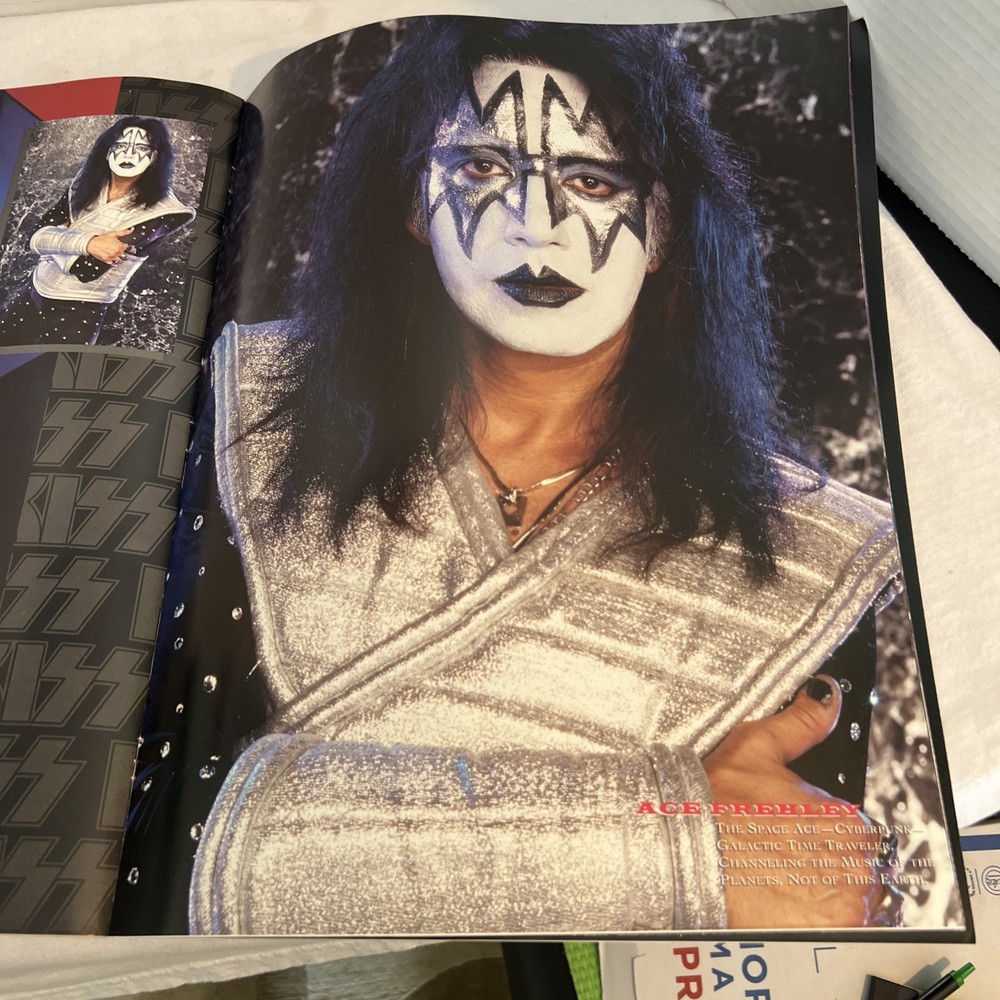 KISS -Alive/Worldwide 1996-97 Black Concert Program Tour Booklet