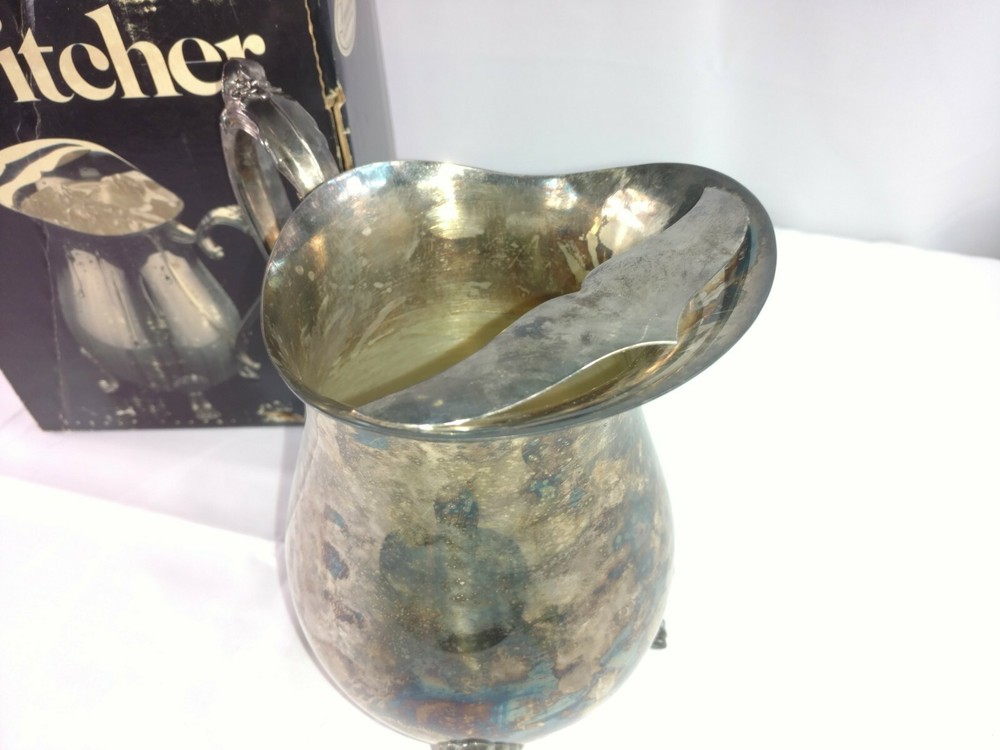 Vtg Leonard Silver MFG. Silverplated Two Quart Footed Pitcher W Ice Guard Boston