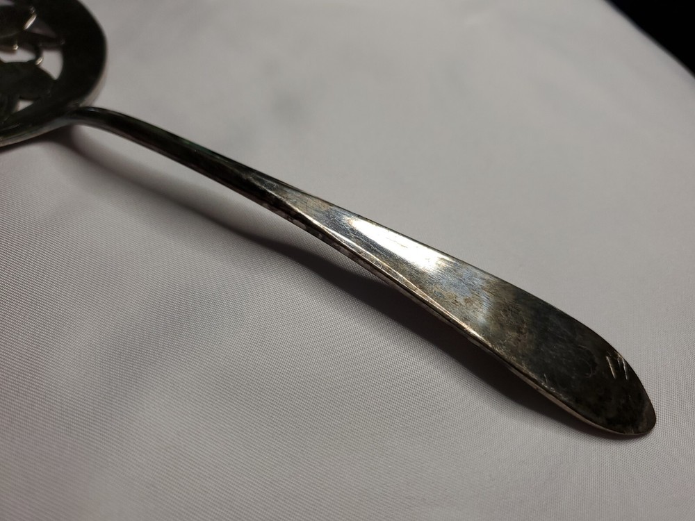 Rogers Silverplate Slotted Serving Appetizers Small Spoon 7.63" Long