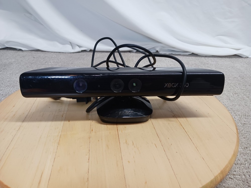 Microsoft 1414 Xbox 360 Kinect Sensor Bar Camera Only Black Used