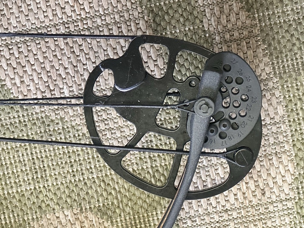 Bear Scout Compound Bow RH 50lb 29 3/4”