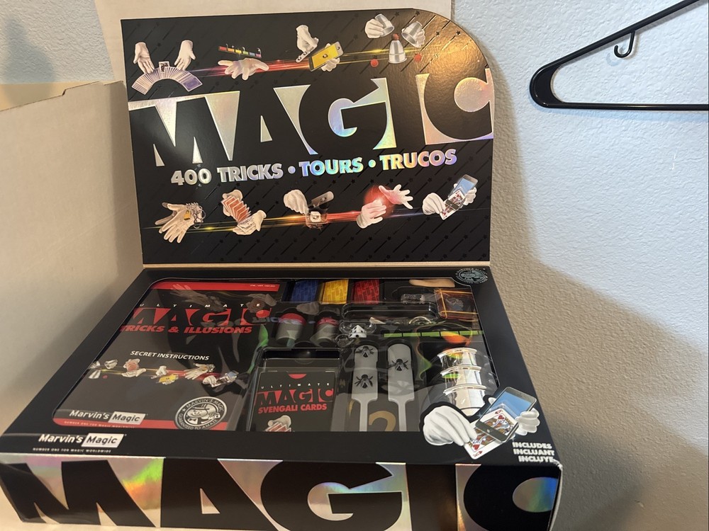 Marvin's Magic - Kids Magic Set - 400 Ultimate Magic Tricks Opened Box