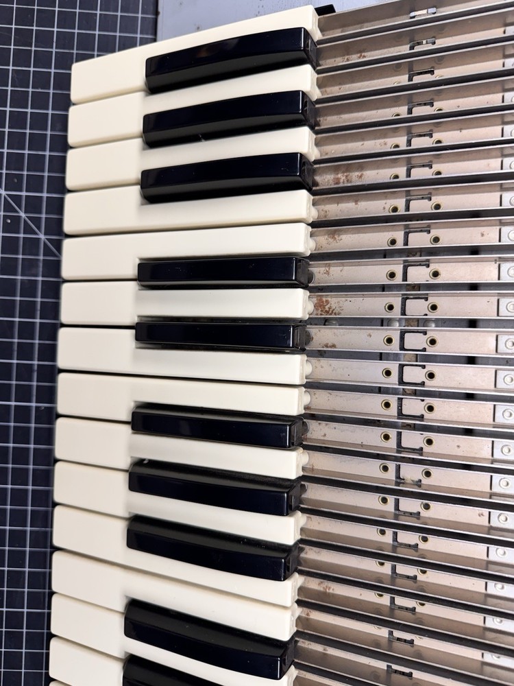 Hammond M103 Keyboard Assembly (2)