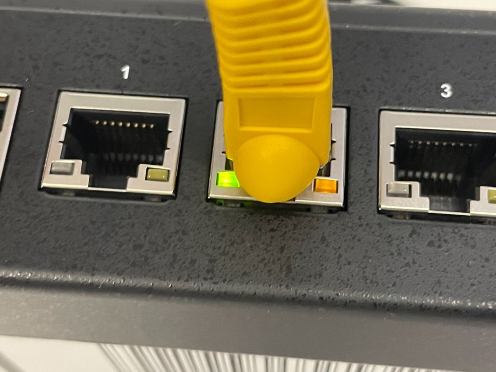 Star2Star Starbox 2500 Cloud Connection Manager w/Power Cable FULLY WORKING!