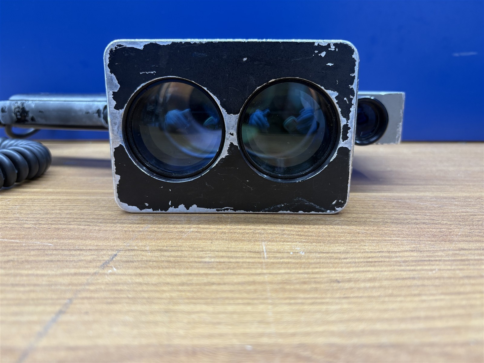 COMUNICATIONS INTERNATIONAL LTI 20/20 MARKSMAN LASER SPEED MEASURING GUN W/ CASE