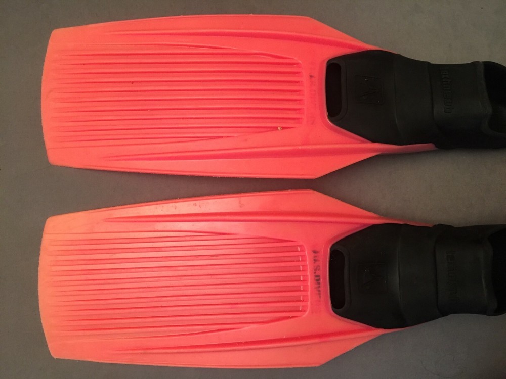 FINS     SIZE40-41