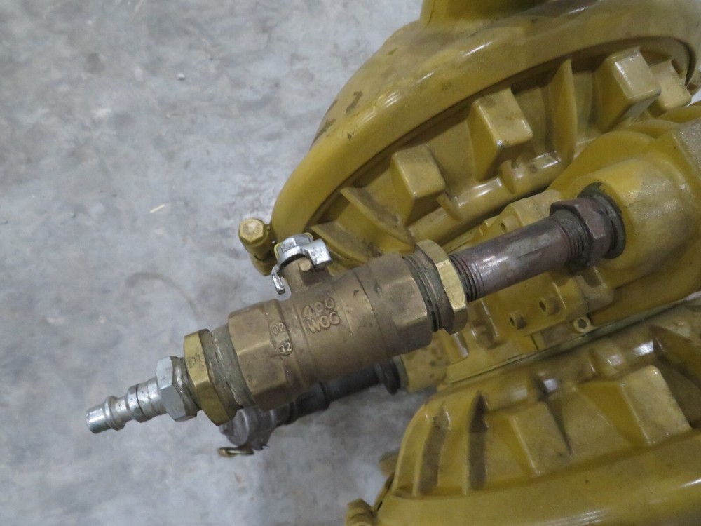 Versa Matic E2AA3R330C-ATEX Pump