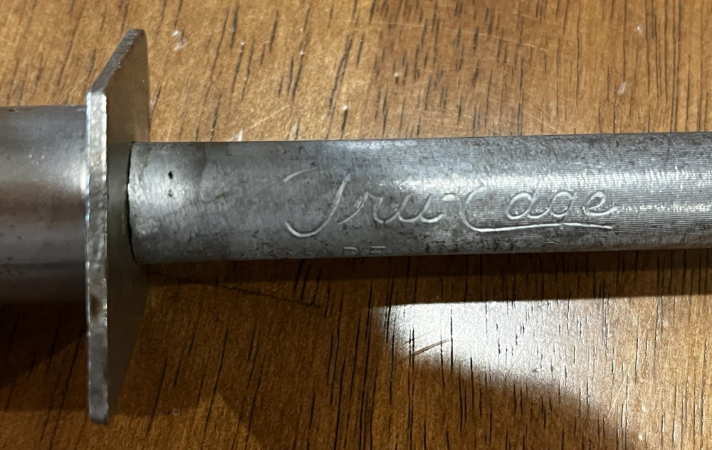 True-Edge Sharpener/Steel, Beehive Style Wooden Handle, EUC
