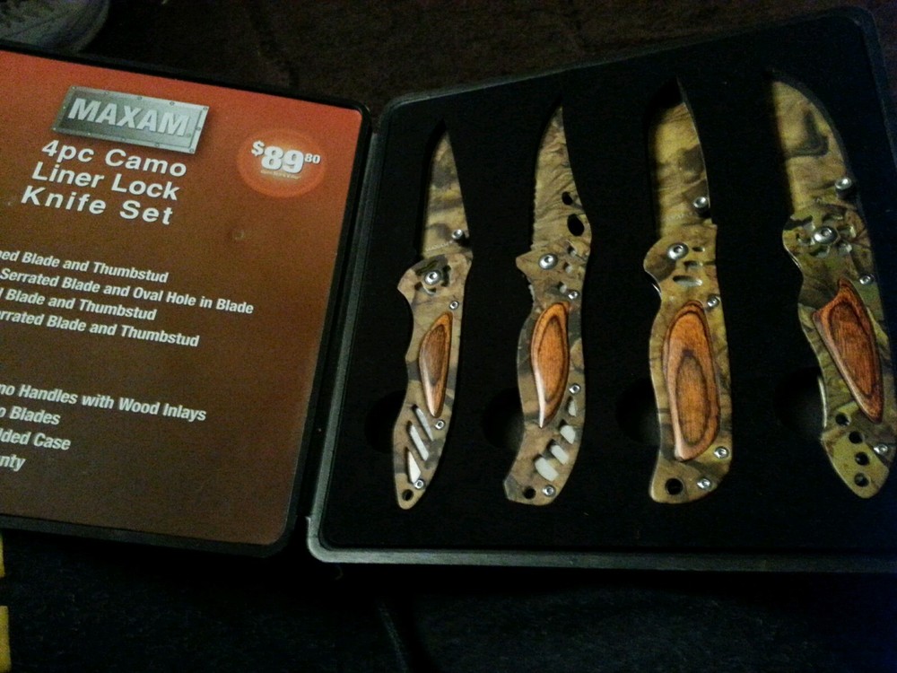 Maxam 4pc camo liner lock knife set