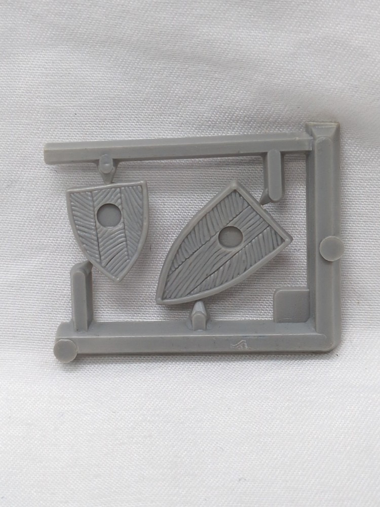 (2) Warhammer Fantasy Battles Empire Shield Bits