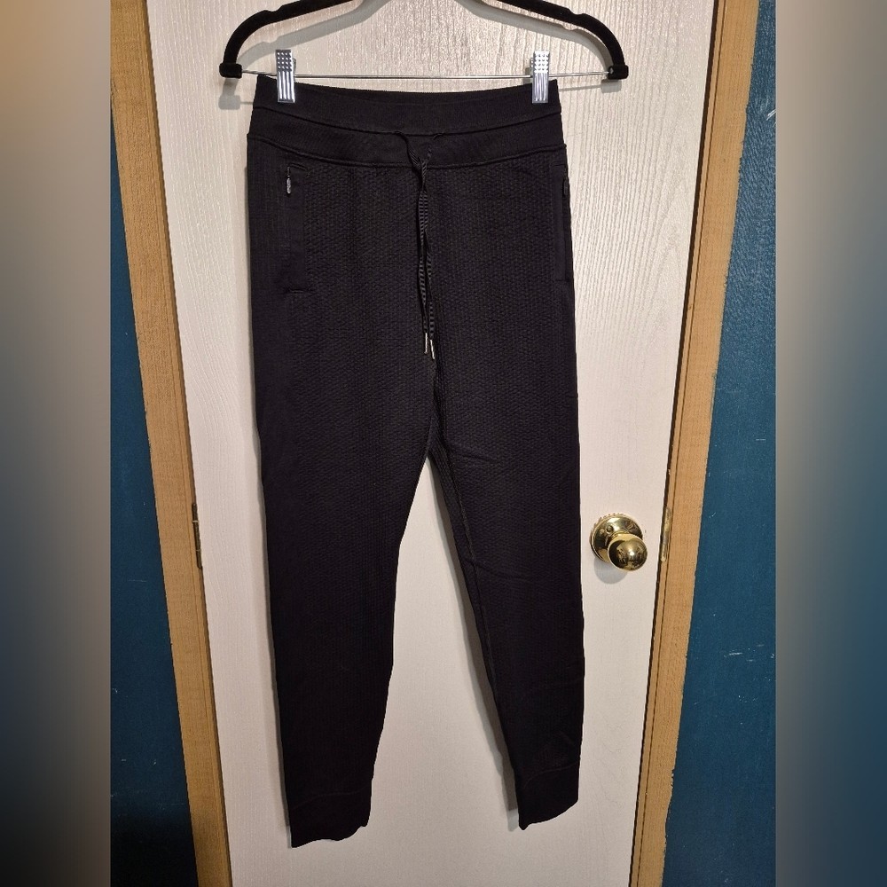 Lululemon Engineered Warmth Jogger black