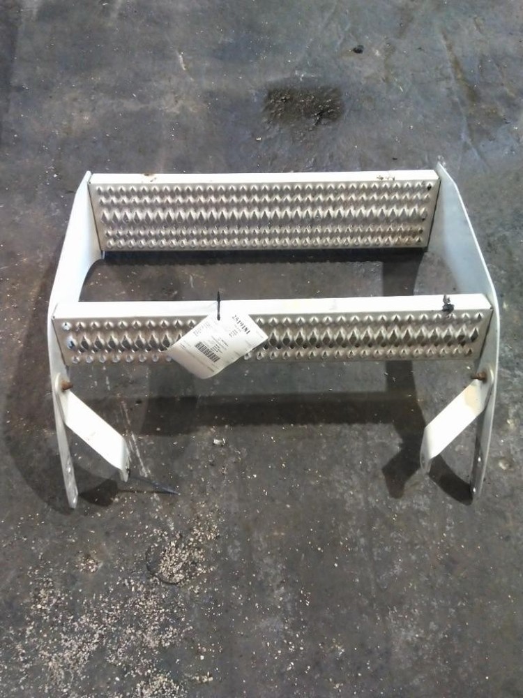 Replaces 2016 PETERBILT 579 CAB STEP ,  OH