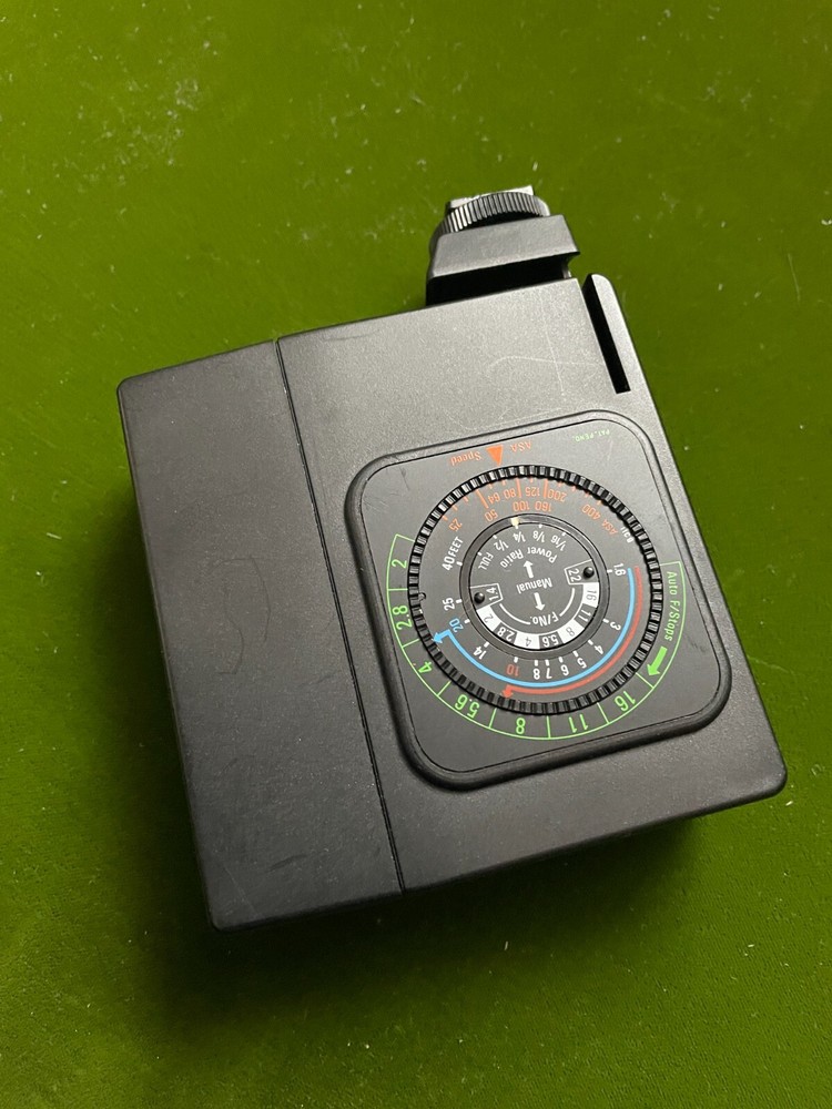 Vintage Sunpak Thyristor Auto 311 Electronic Flash Unit