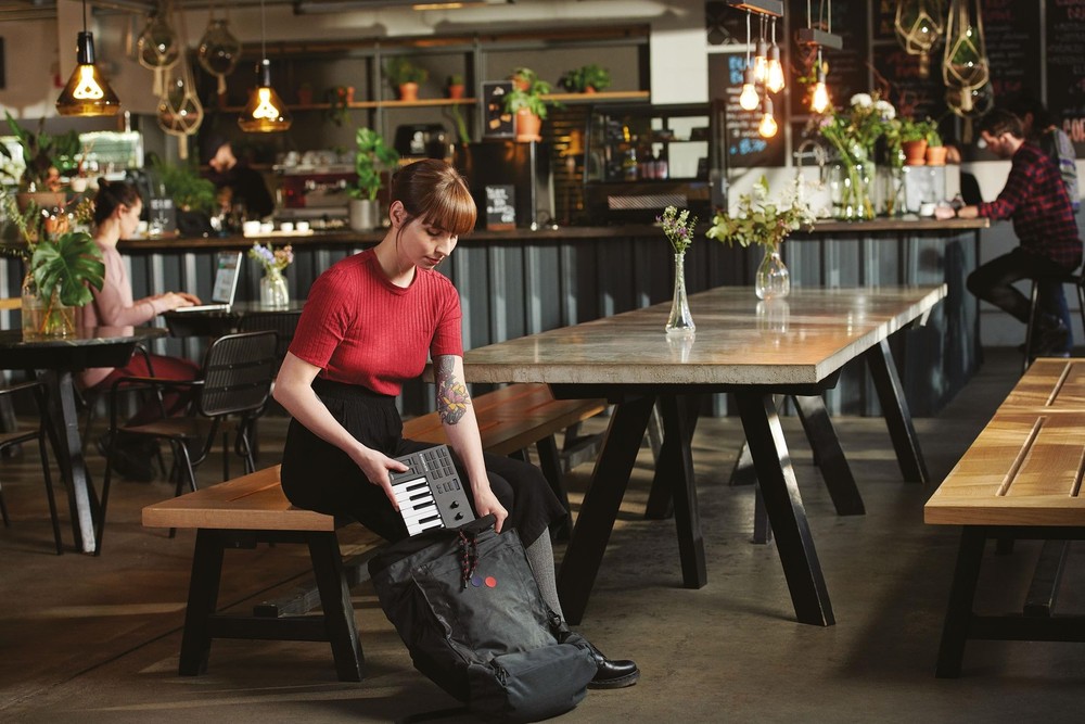 Native Instruments Komplete Kontrol M32 Controller Keyboard 26154