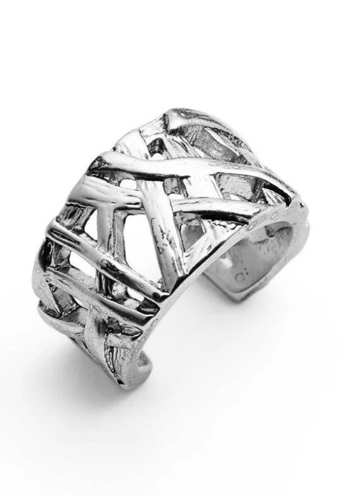 Crisscross Ring