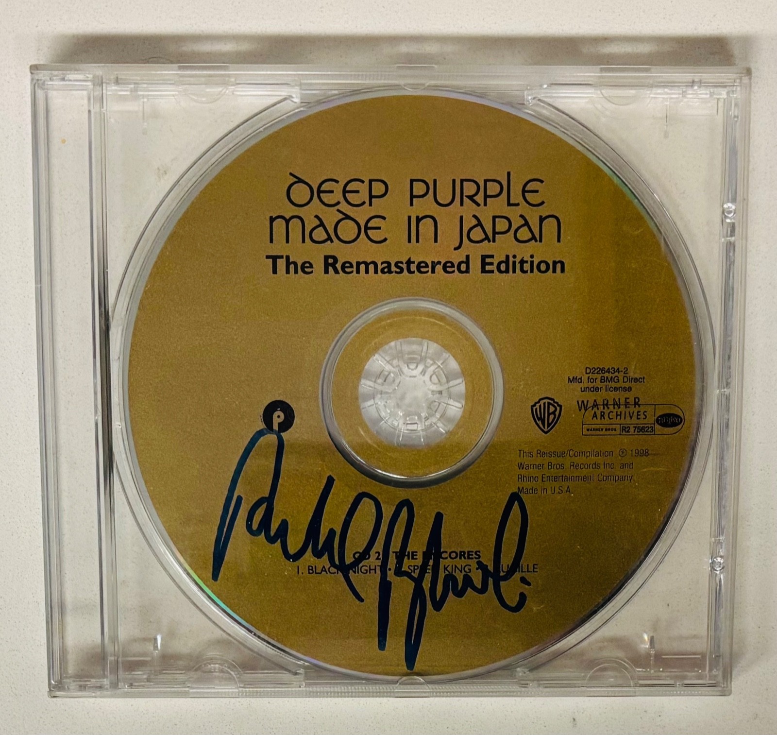 RITCHIE BLACKMORE Signed "DEEP PURPLE MADE IN JAPAN" CD~Fender Stratocaster