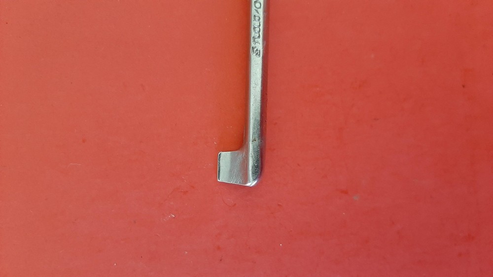 Snap-on Tools USA 020 Offset 4" Long Offset Flat Head Slotted Tip Screwdriver