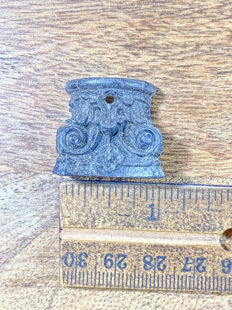 Mantel Clock Column Capitol (Top) (KD1404)