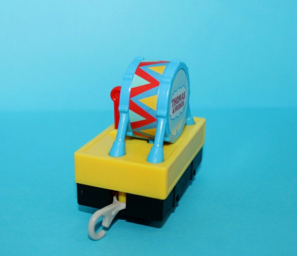 2019 Thomas Trackmaster Blue & Yellow Party Train Drum Car Mattel