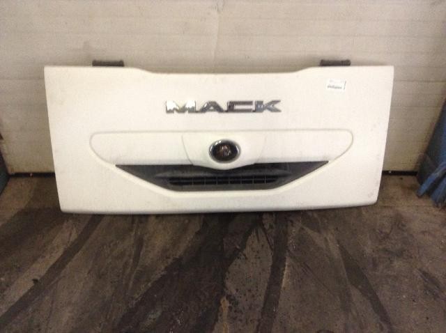 Mack TRUCK Grille - Used