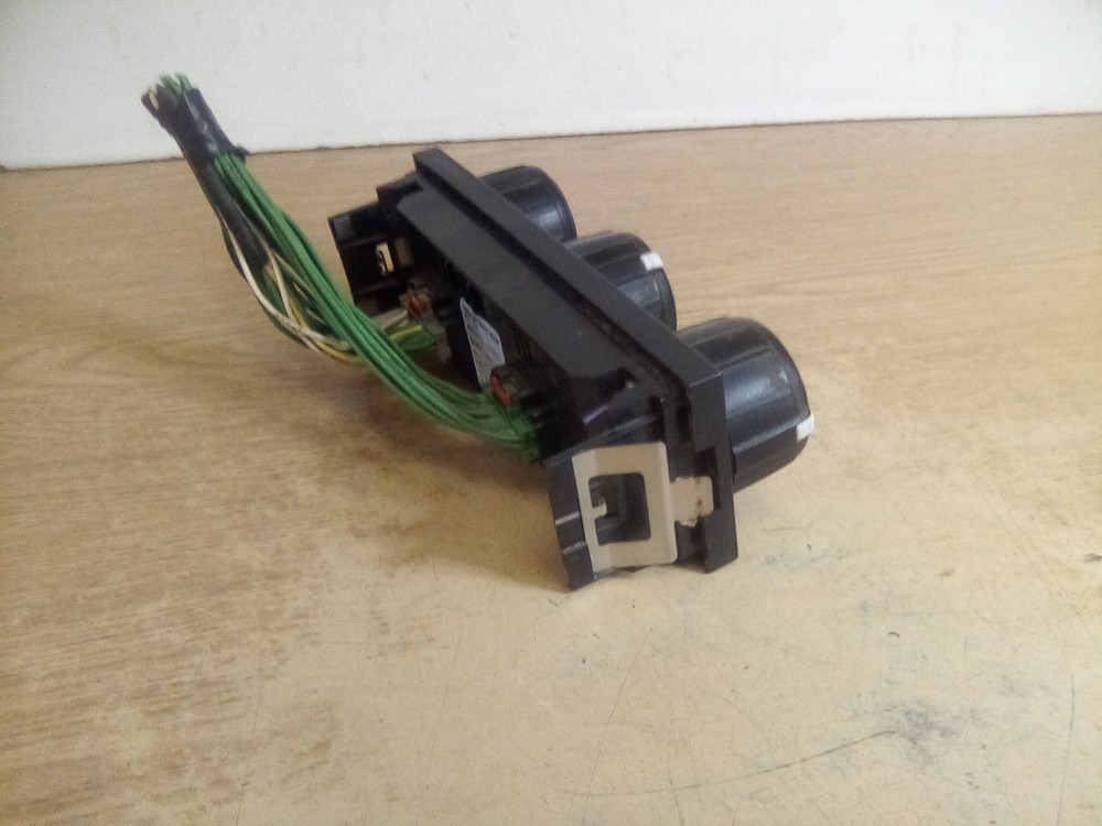 International LT Navistar 4065331C3 Climate Control