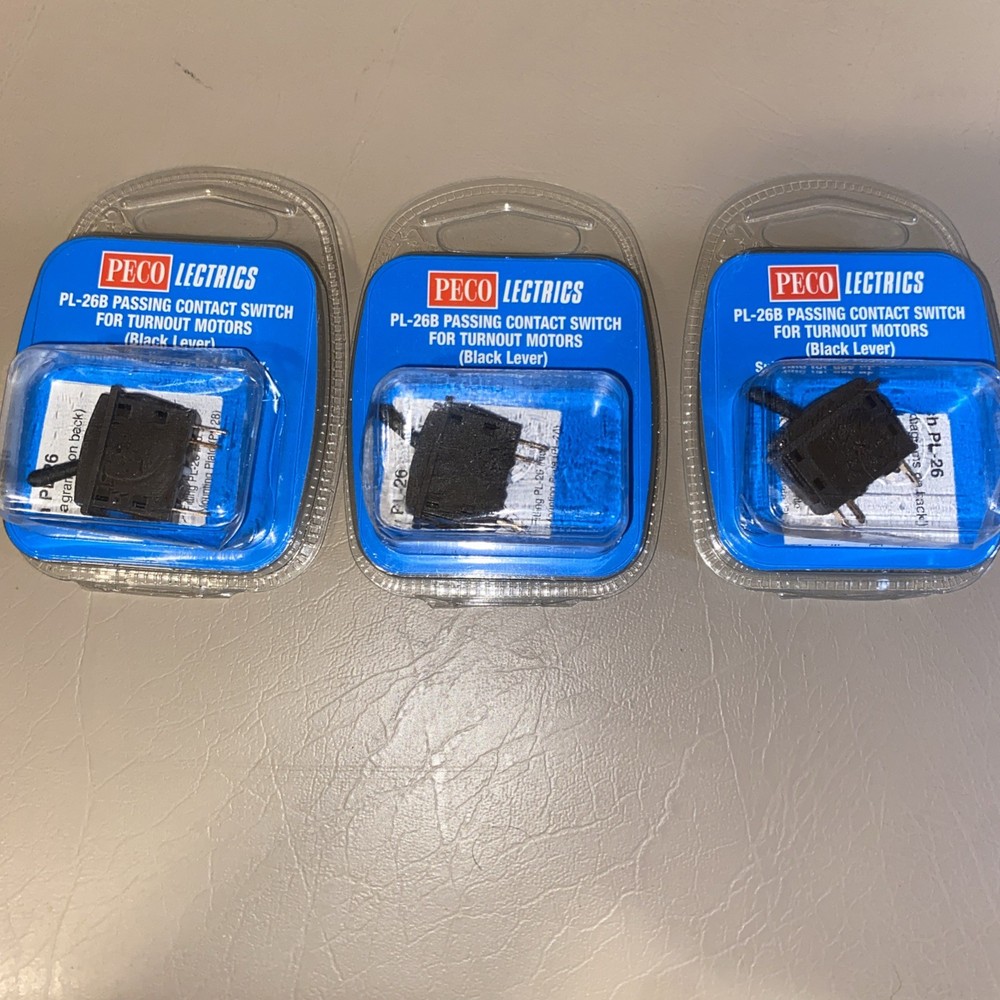 HO Scale Train Controller Lot - 9pc