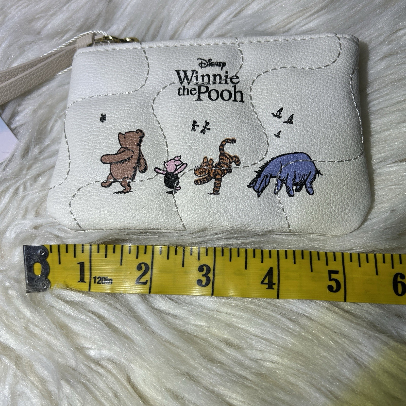 Disney Winnie the Pooh and Friends Coin Purse 5-1/4"W x 3.5"H NEW!