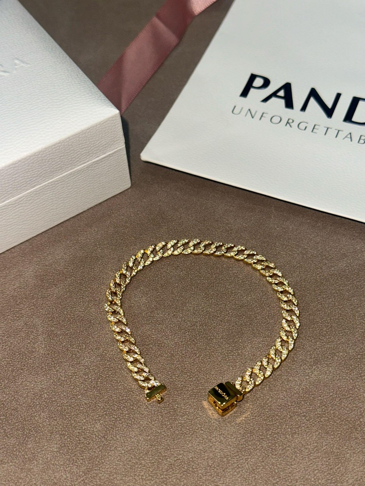 Pandora Timeless Pavé Cuban Chain Bracelet Gold Tone Unisex 7.9"