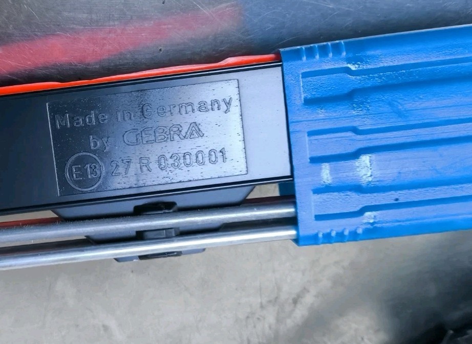 BMW X5 E53 E60 E61 E90 E91 EMERGENCY WARNING TRIANGLE 1095457 1999-2006