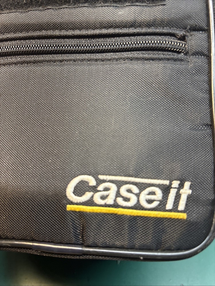 Case It CD Disc Black 7" Zippered Case Wallet Strap Pocket For CD Player
