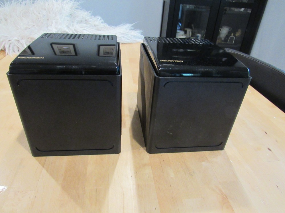Very Cool Memorex stackable CD case/holders