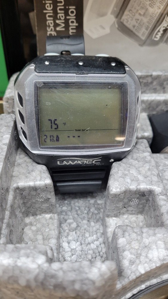 Scubapro Uwatec SmartTec Air-integrated Dive Computer With Transmitter & Case