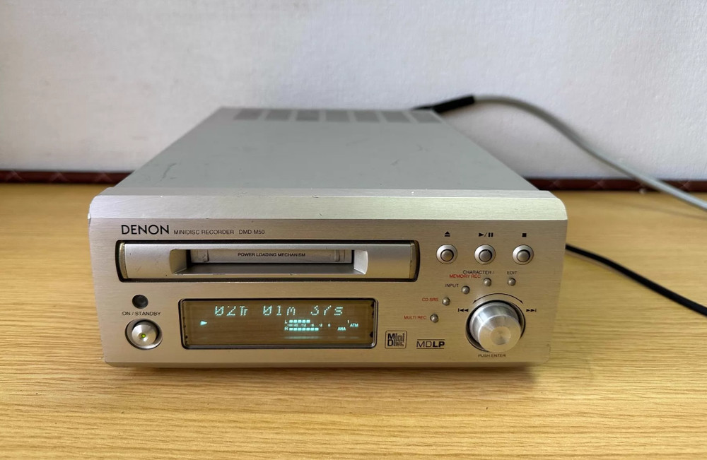 1pcs Denon DMD-M50 MD Player