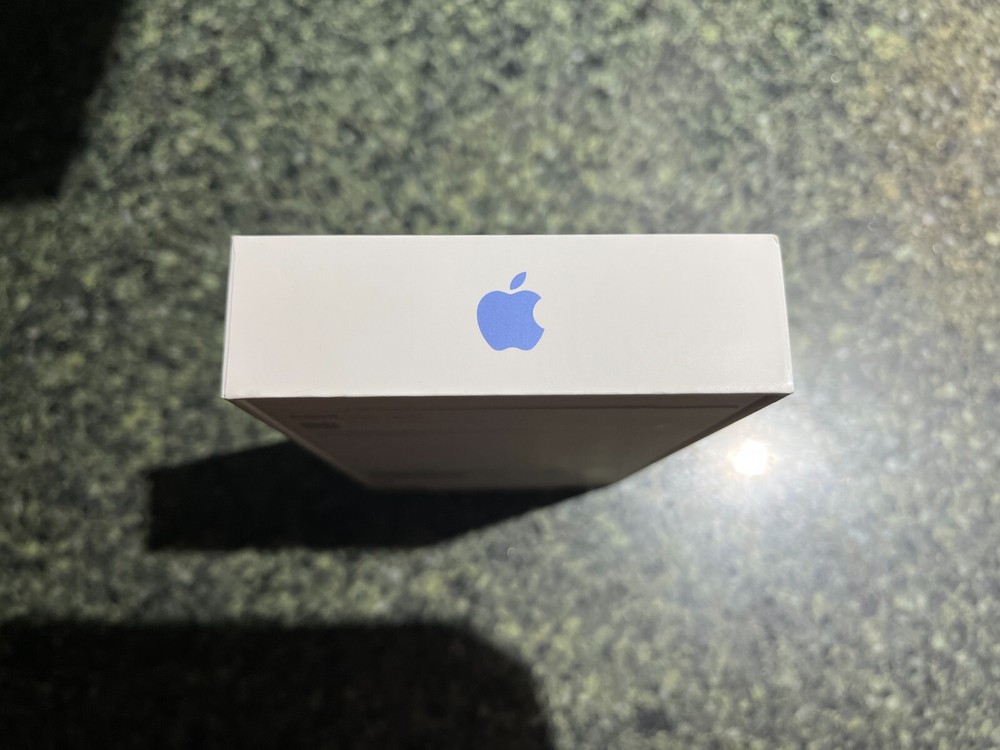 Apple A3081 iPhone 16 Ultramarine - 256GB - Empty Box ONLY