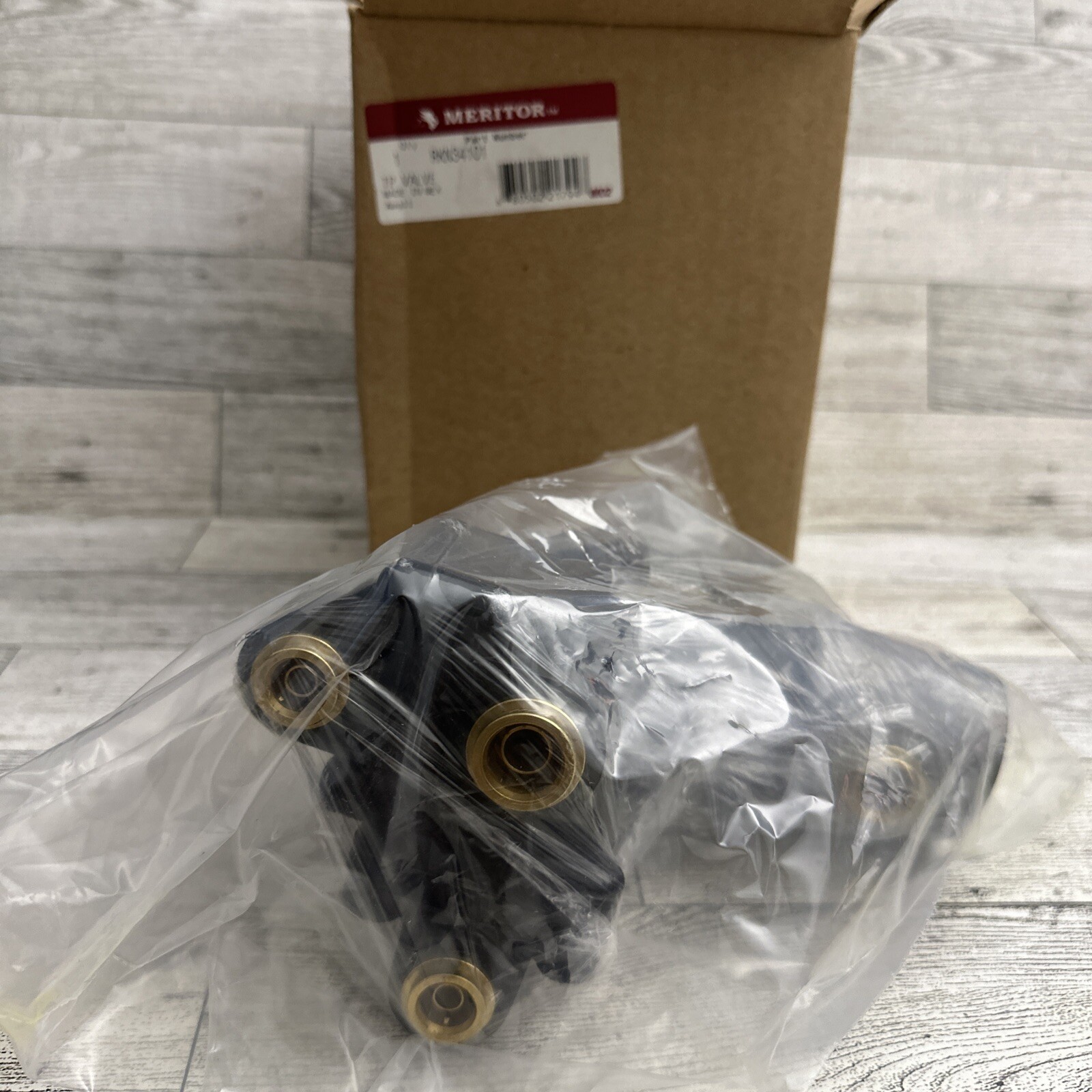 MERITOR WABCO AIR SYS TP VALVE TRACTOR RKN34101 Haldex KN34101 New Ships FREE