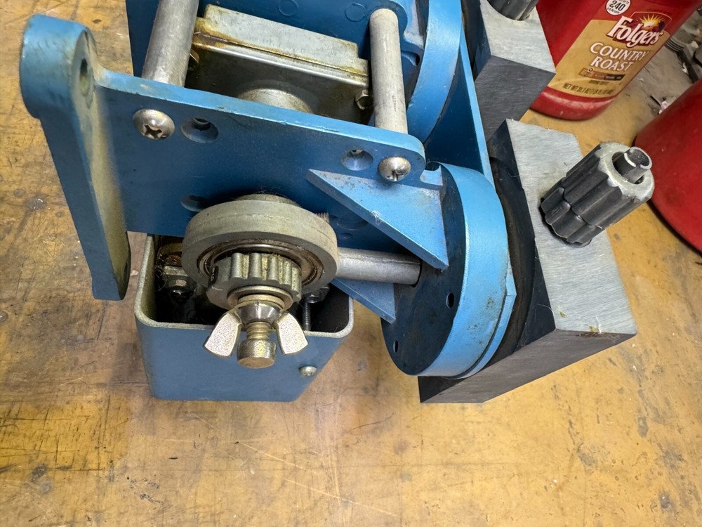 Blue White Ind. Chem-Feed C-3500 variable speed diaphragm metering pump