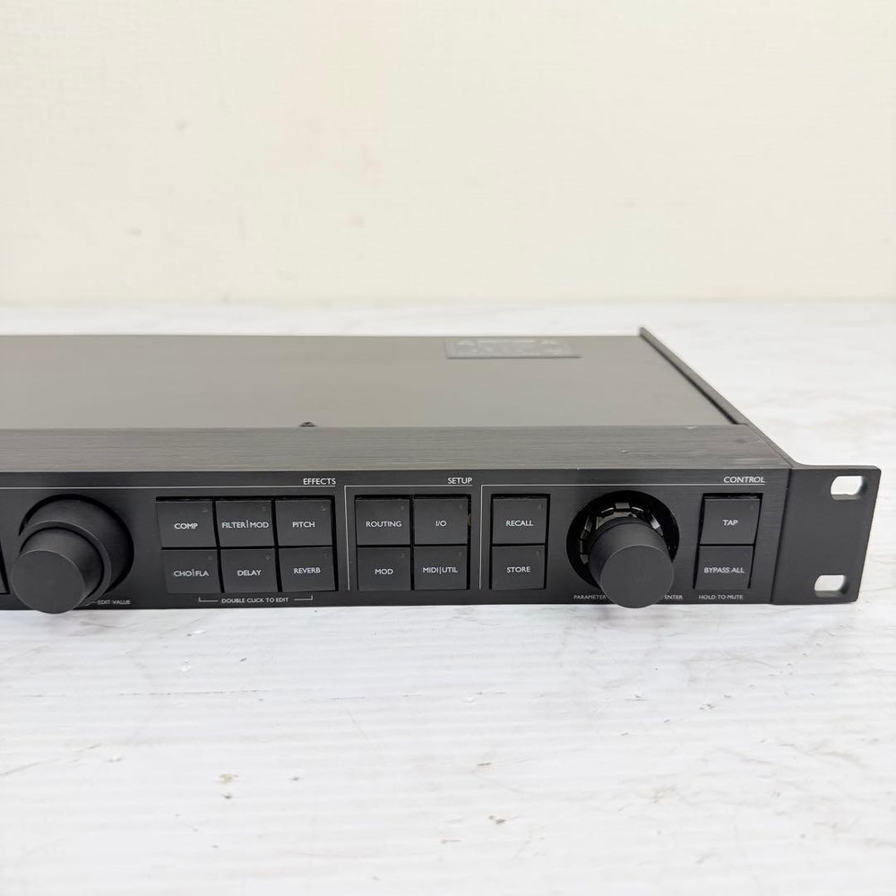 t.c.electronic G•MAJOR multi-effector working item