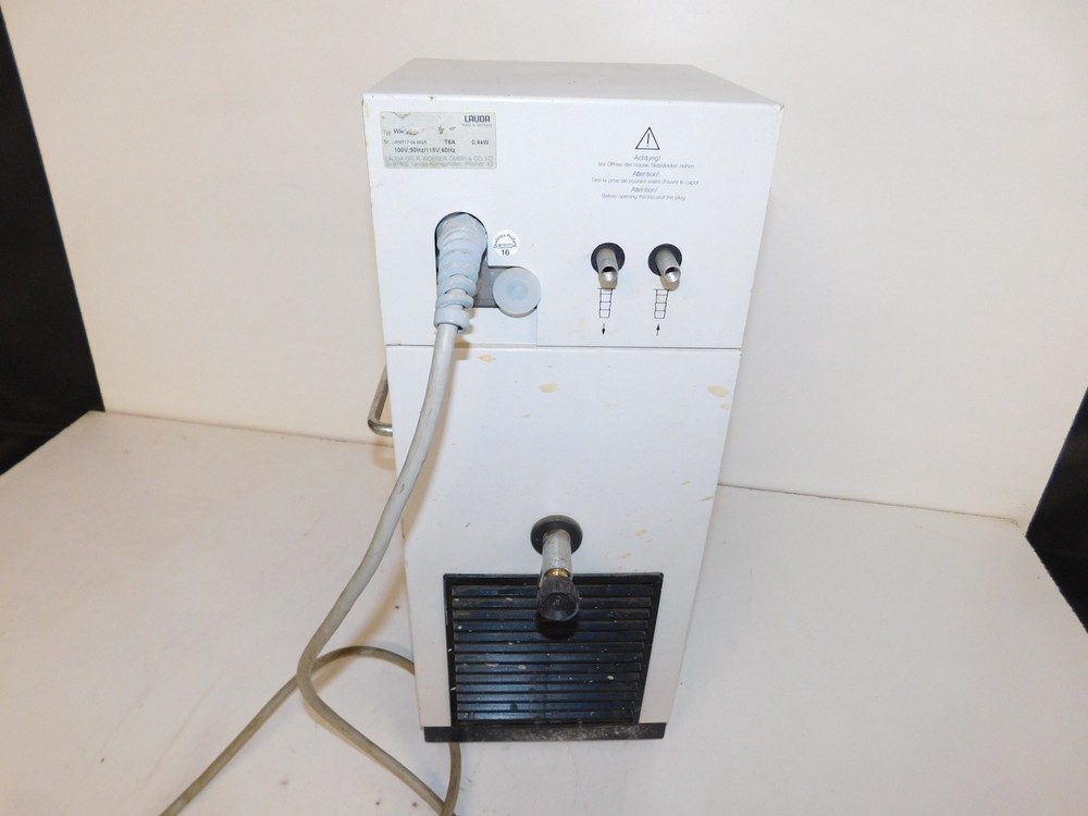 LAUDA WK 300 CIRCULATING COOLER (PLQ88)