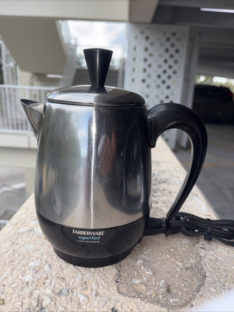 Vtg Farberware Superfast 2-4 Cup Automatic Coffee Percolator & Cord Model 134