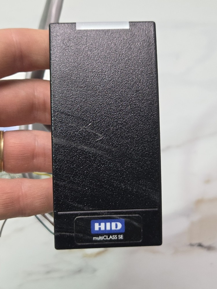 X2 HID multiCLASS Mini Mullion Mount Reader Smart Card SE RP10