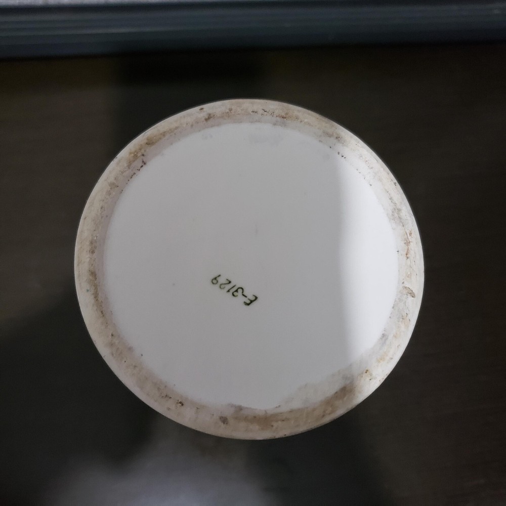 White/off White Footed Vase Embossed Grape E-3129