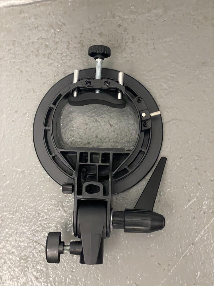 Glow S-type Bowens Mount Bracket for Speedlites and Flash
